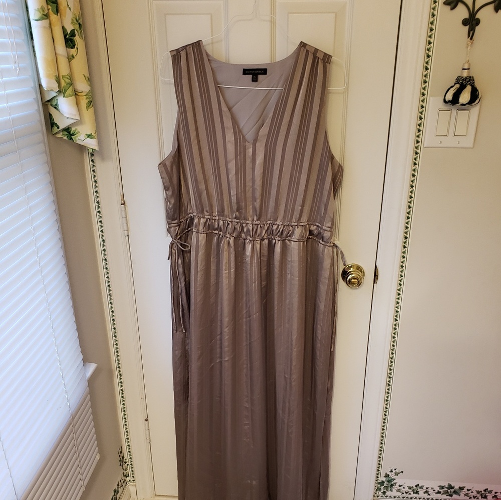 Banana Republic Maxi Dress